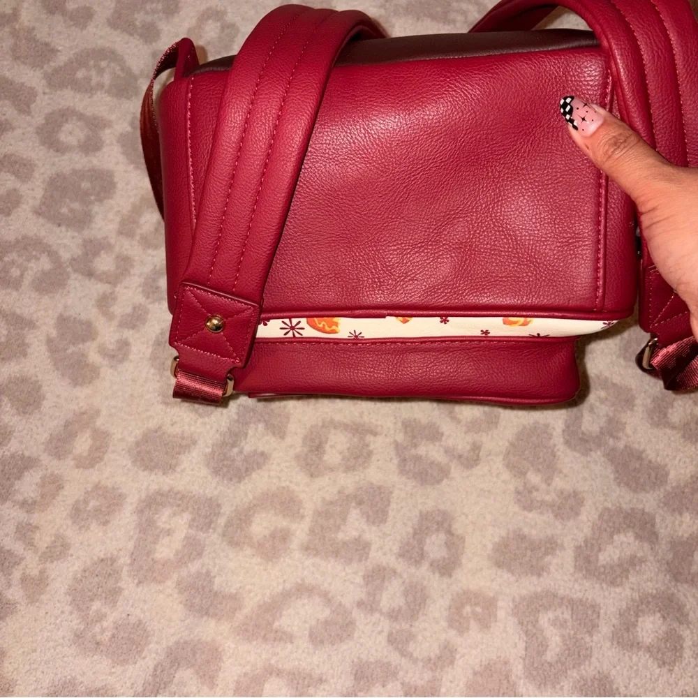 Her universe Disney princess and the frog Tiana and beignets mini backpack! - Picture 5 of 5